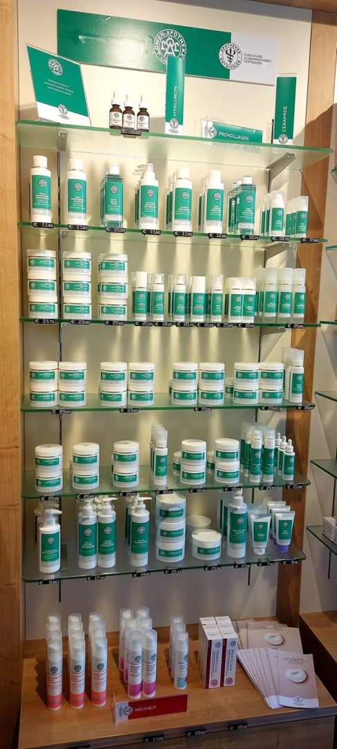 Kosmeticregal Eigenprodukte