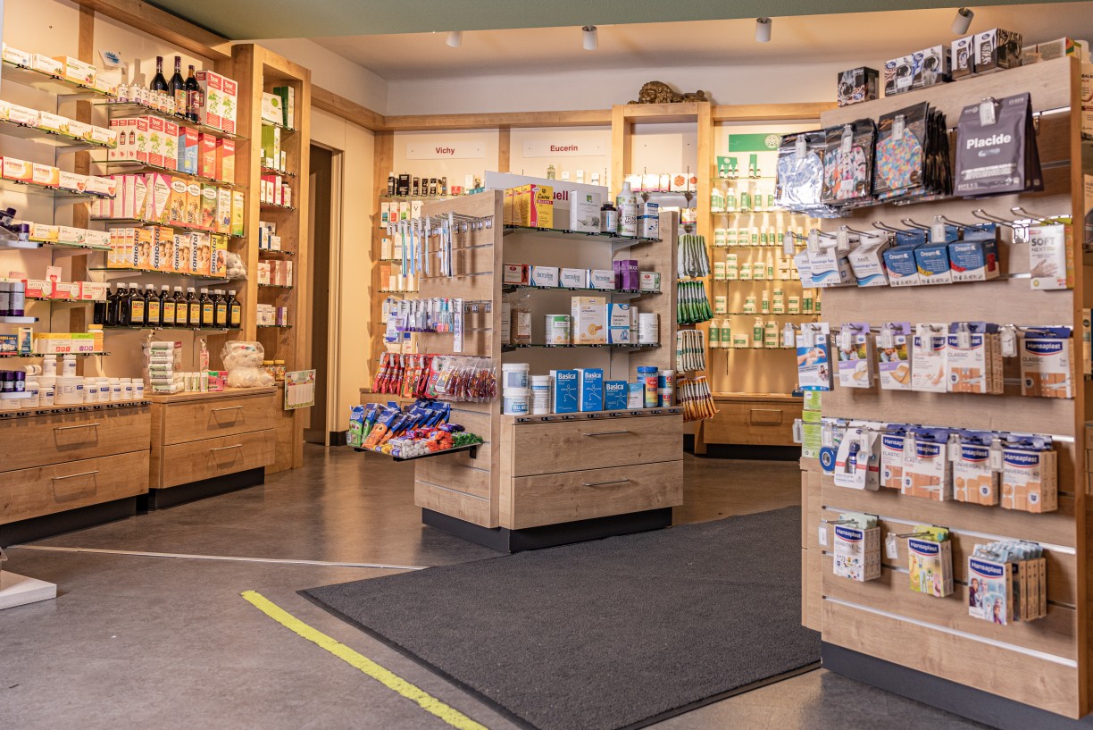 Regal im Innenraum 4